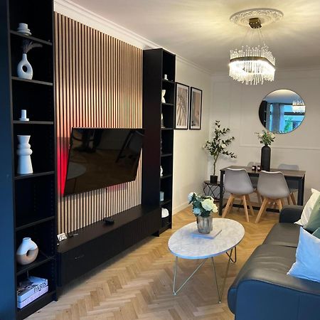 קלישי Excellent Apartment For Familly מראה חיצוני תמונה