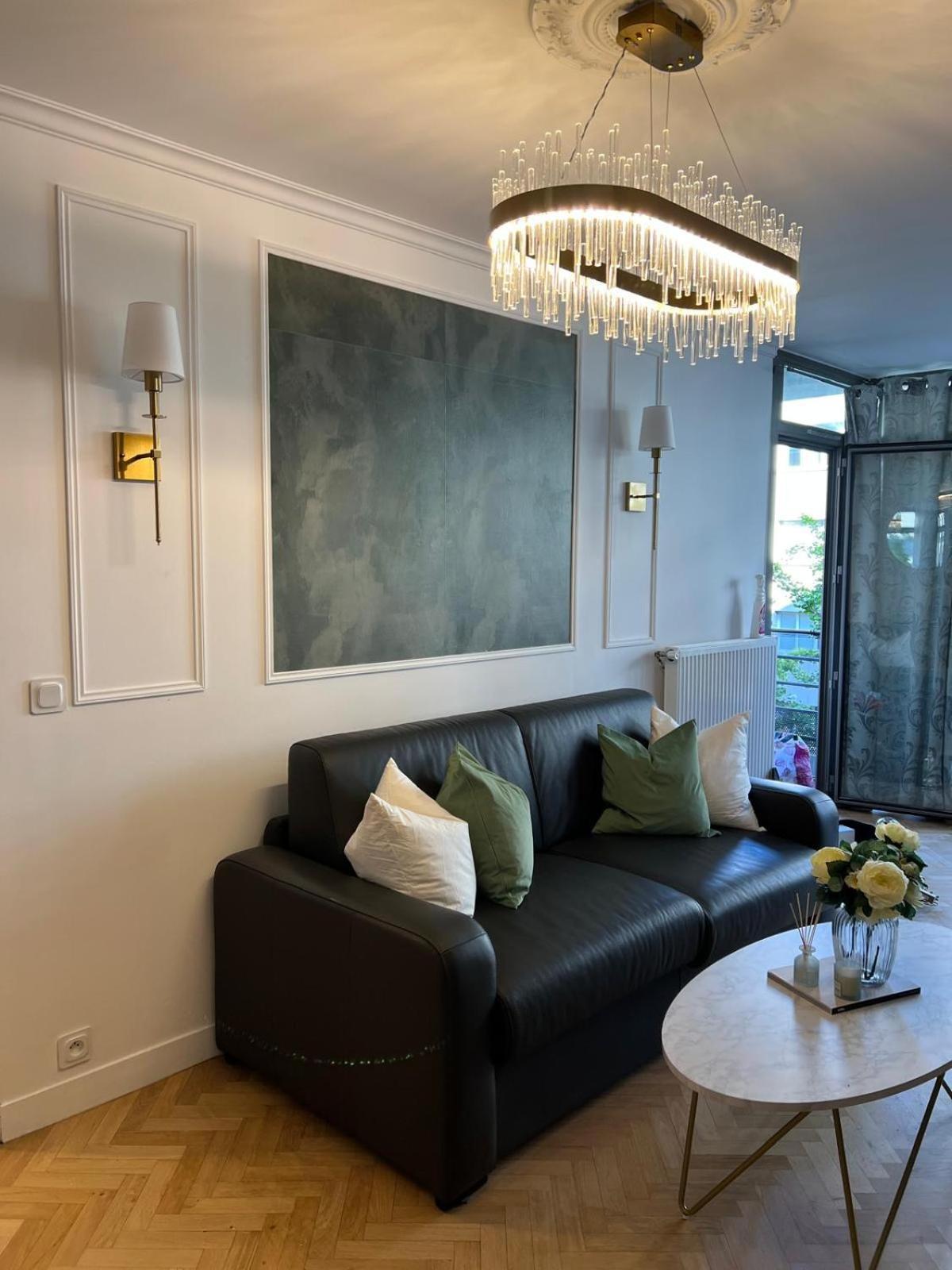 קלישי Excellent Apartment For Familly מראה חיצוני תמונה